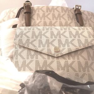 100% designer Authentic Micheal kors jet tote